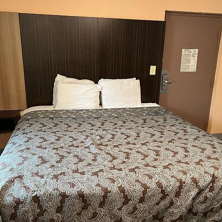 University Manor Inn 버펄로 외부 사진