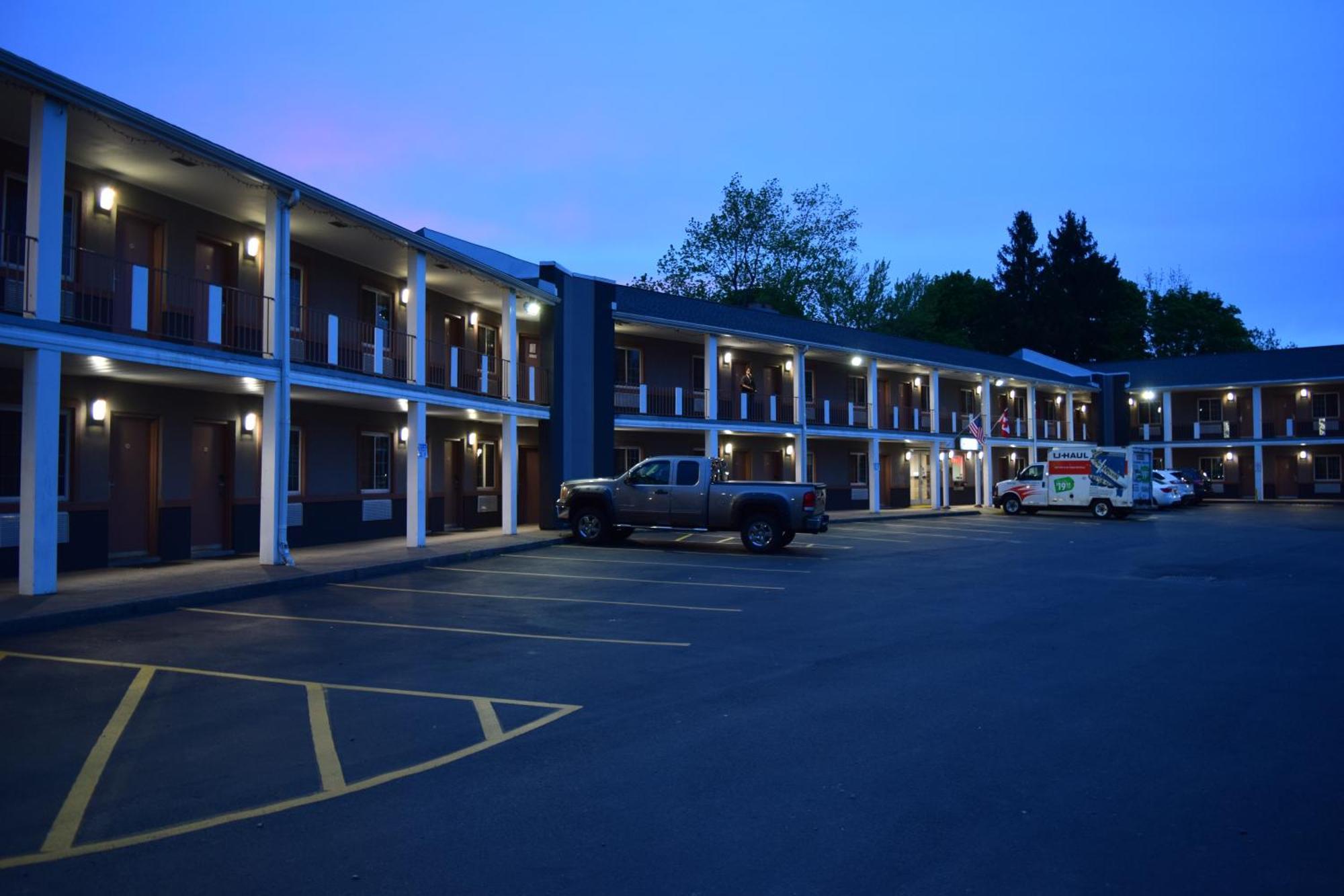 University Manor Inn 버펄로 외부 사진